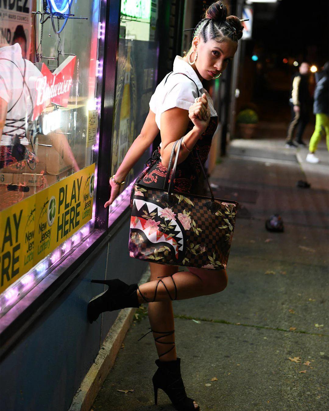 Sprayground Exclusive | SHARKFLOWER TOTE
