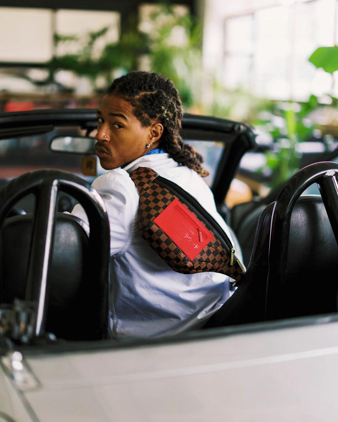 Sprayground Premium | KATANA CHECK BOSS SAVVY CROSSBODY