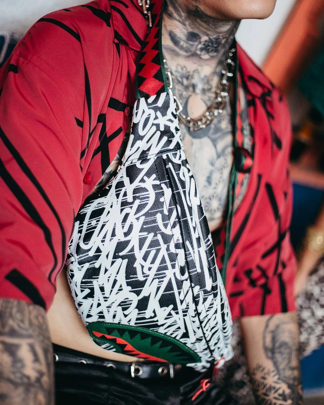 Sprayground Classic | NIGHT NIGHT SAVVY CROSSBODY