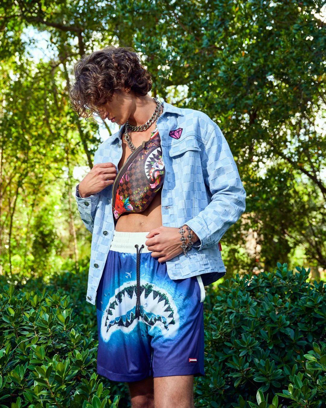 Sprayground Essential | GARDEN OF SHARKS SAVVY CROSSBODY