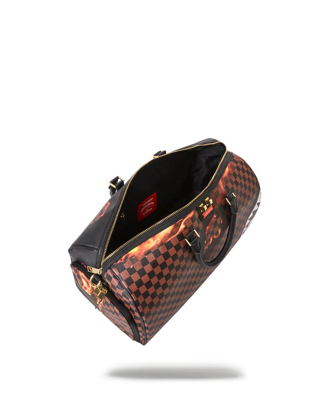 Sprayground Exclusive | SHARKS IN PARIS UNSTOPPABLE DUFFLE