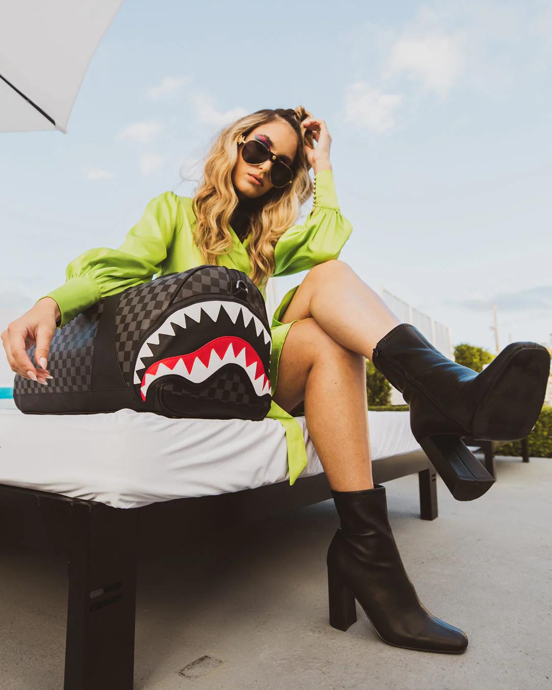 Sprayground Featured | HENNY AIIR TO THE THRONE DUFFLE
