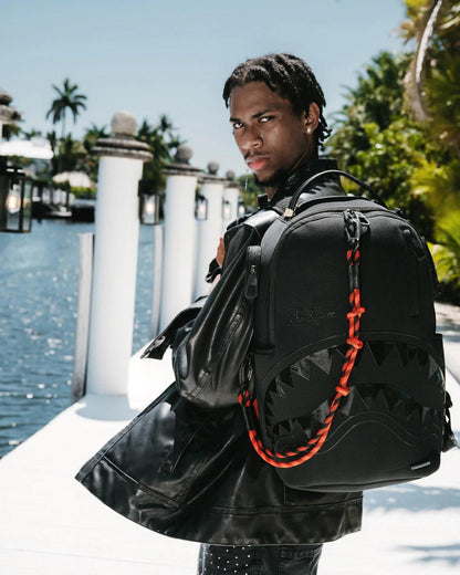 Sprayground Trending | SHARK CENTRAL KYUSHU MOUNTAIN DLXS BACKPACK