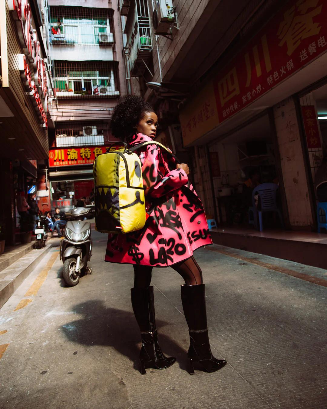 Sprayground Signature | HAPPY OR NAH BACKPACK