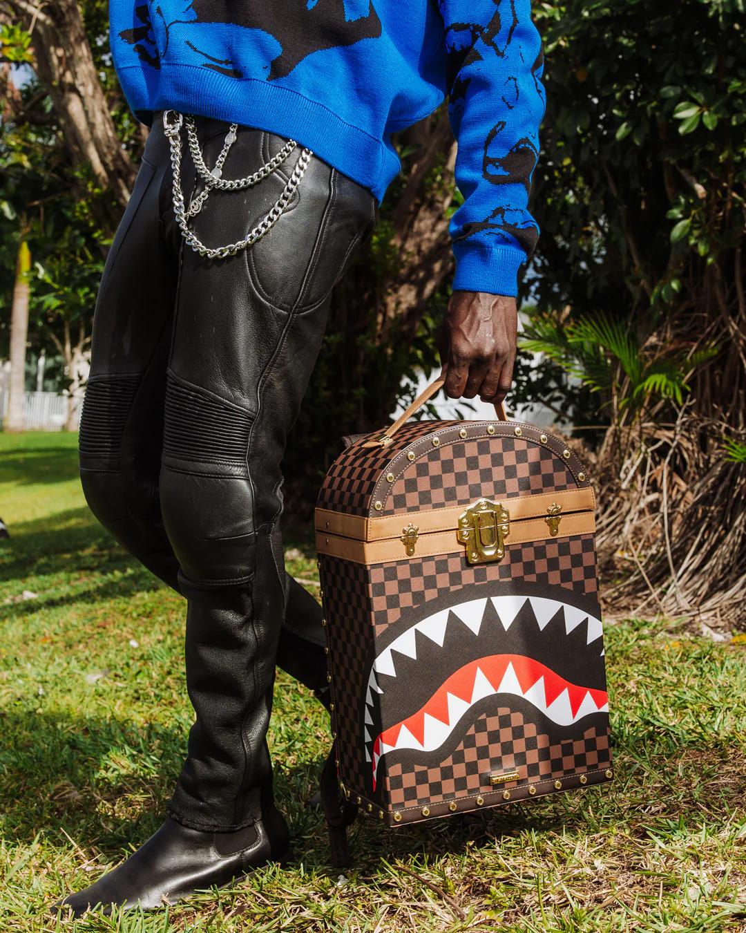 Sprayground Essential | HENNYVILLE TRUNK BACKPACK