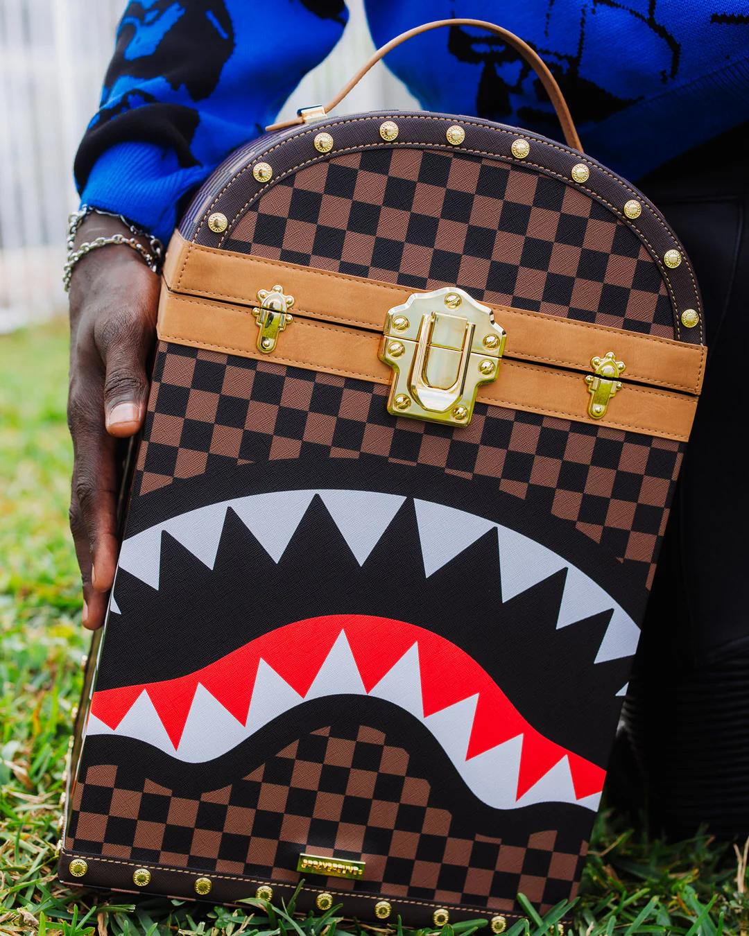 Sprayground Essential | HENNYVILLE TRUNK BACKPACK