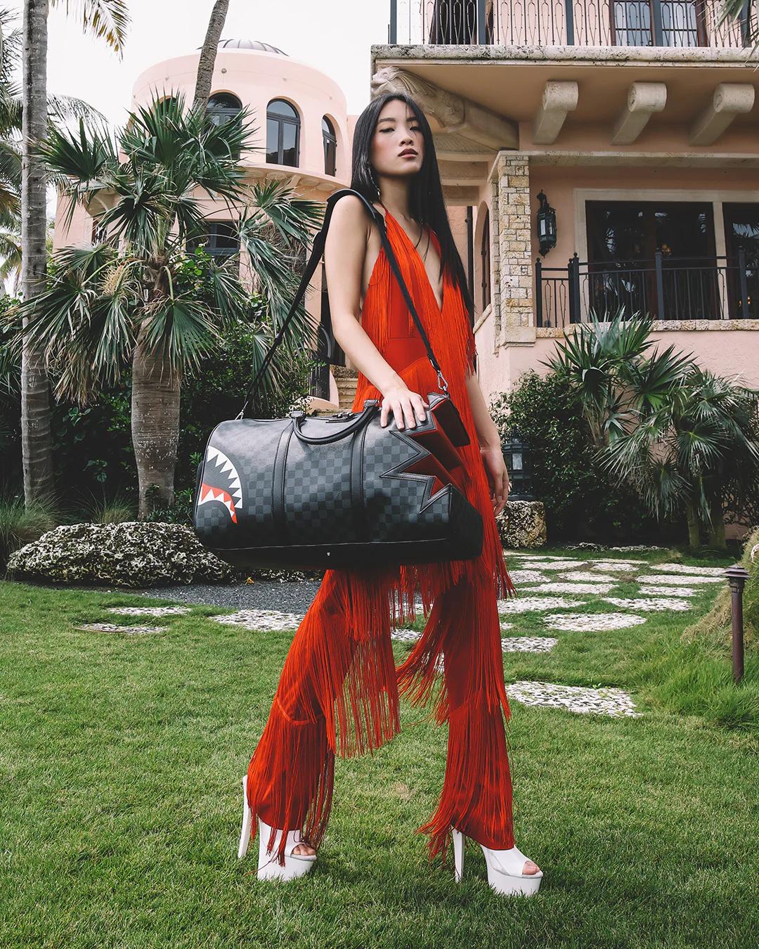 Sprayground Trending | SHARK BITE SHARKS IN PARIS GRAY DUFFLE