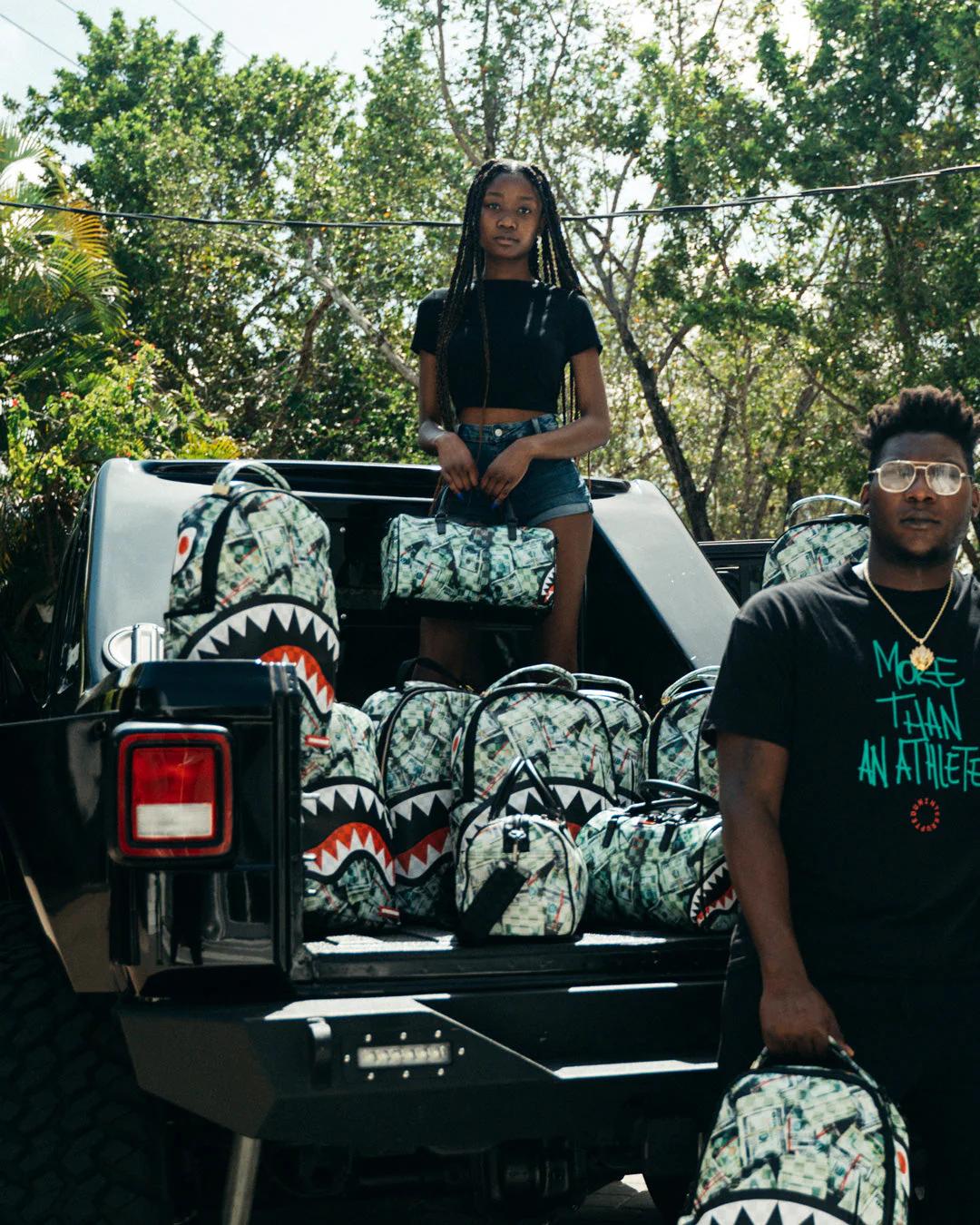 Sprayground Exclusive | MAMA I MADE IT MINI DUFFLE