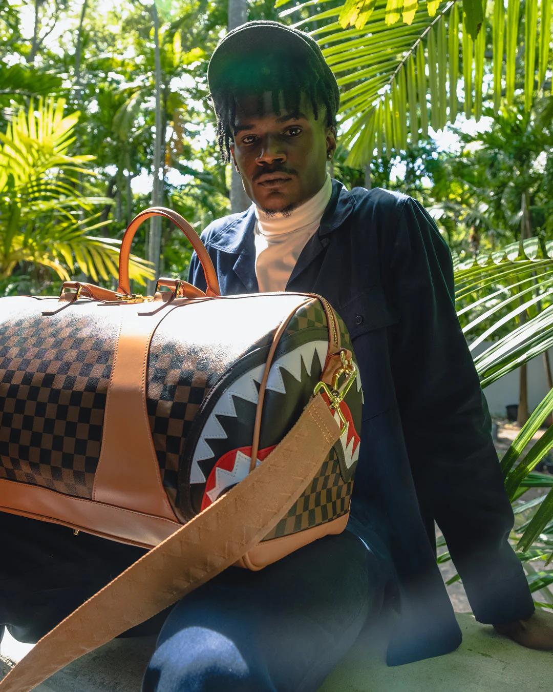 Sprayground Signature | HENNY AIR TO THE THRONE DUFFLE