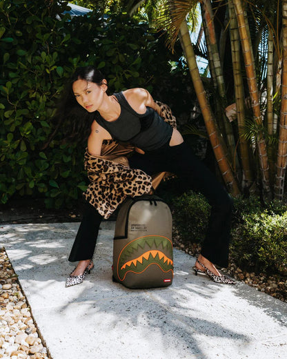 Sprayground Signature | SHARK CENTRAL AIRBORNE BACKPACK