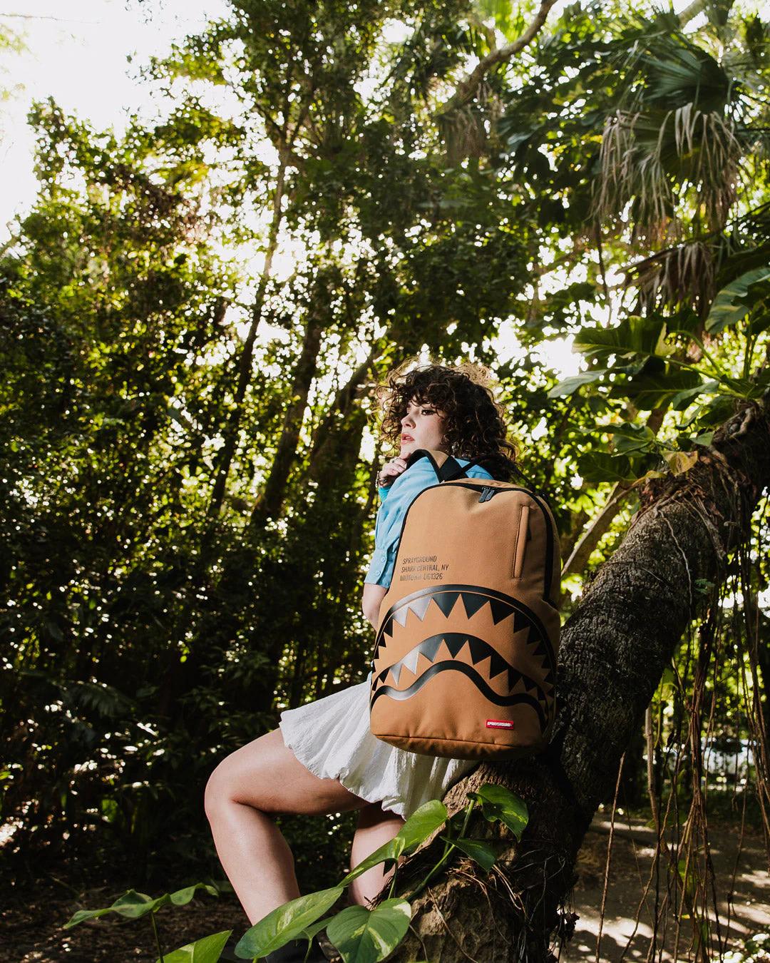Sprayground Exclusive | SHARK CENTRAL INTERIOR DLX BACKPACK