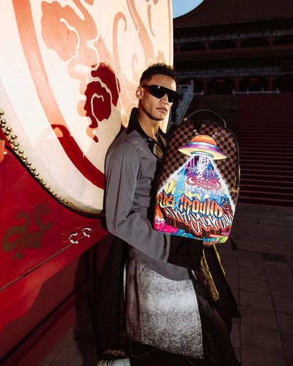 Sprayground Signature | FAR OUT DLXSV BACKPACK
