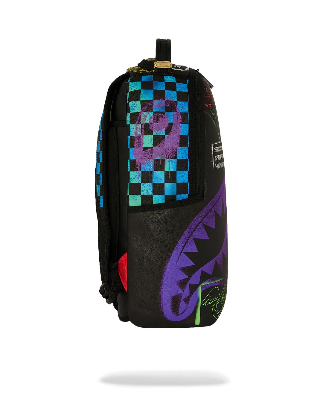 Sprayground Essential | SHARK CENTRAL X DLXSV BACKPACK