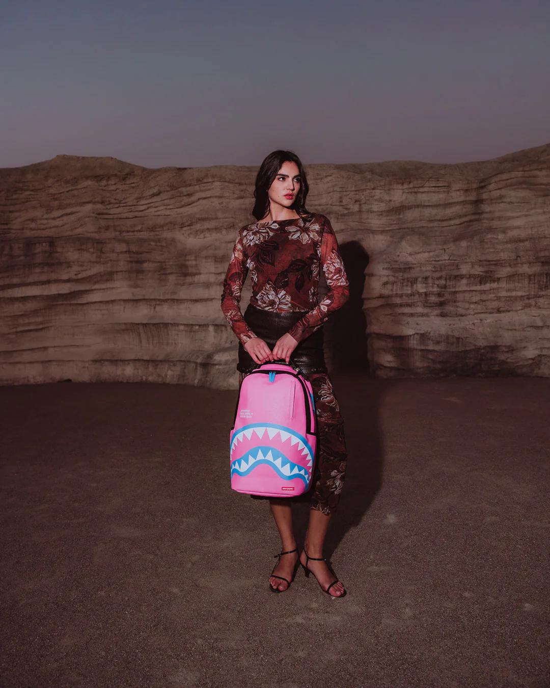 Sprayground Essential | SHARK CENTRAL AMUSEMENT DLXSV BACKPACK