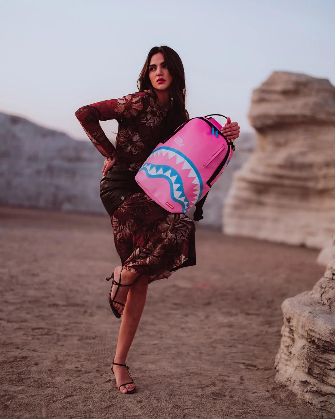 Sprayground Essential | SHARK CENTRAL AMUSEMENT DLXSV BACKPACK
