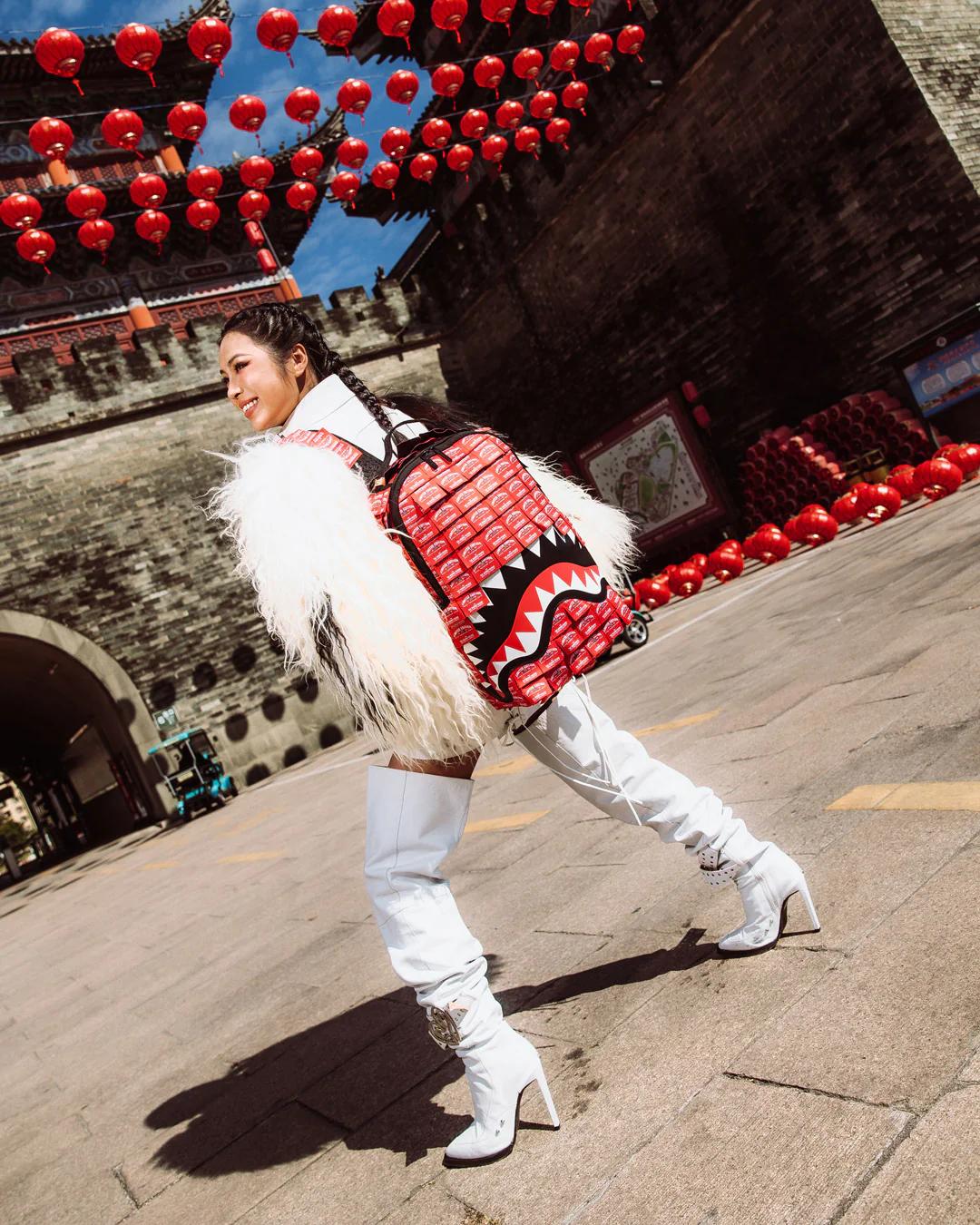 Sprayground Recommended | MADE OF WOVEN LABELS SHARK BACKPACK